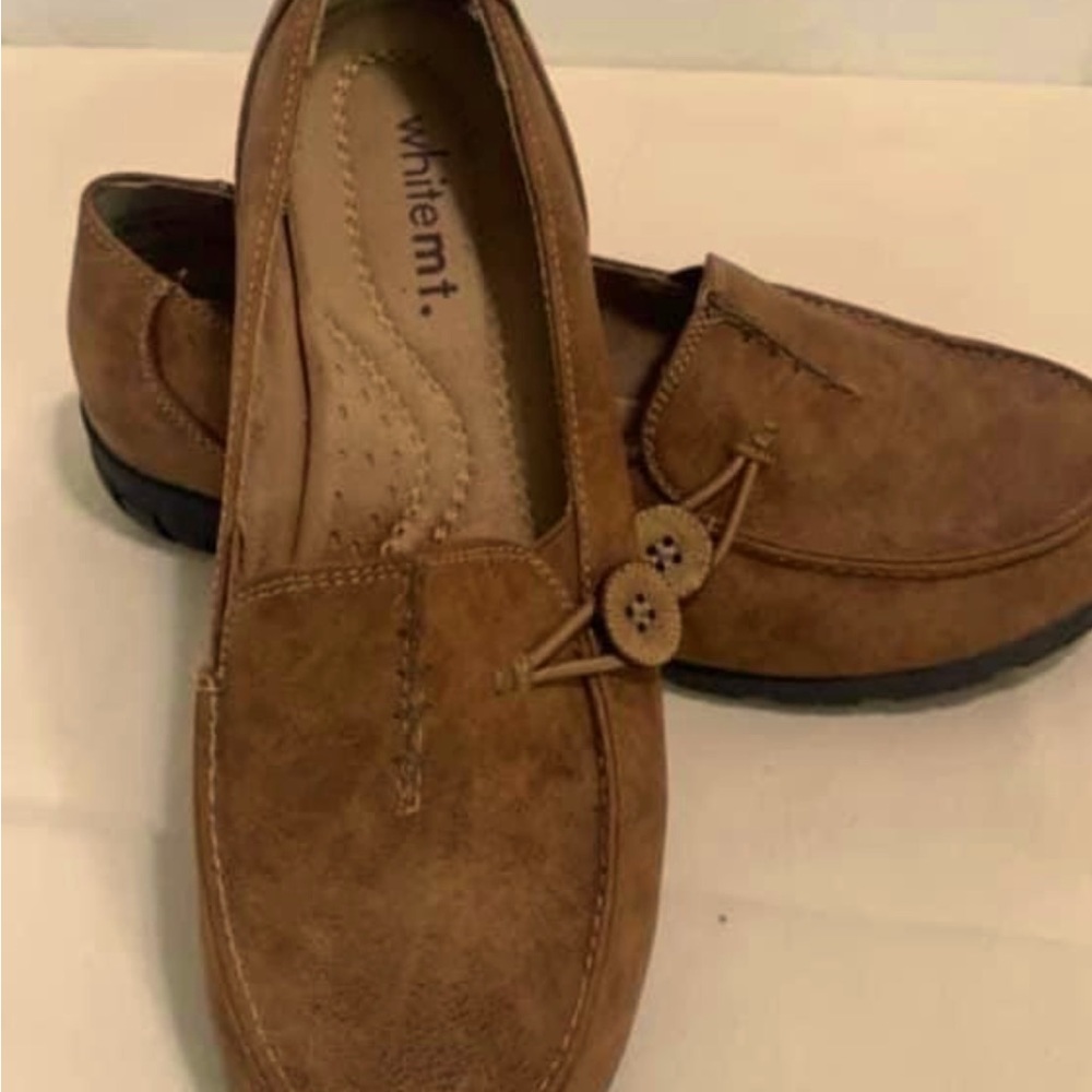 White Mountain loafer.